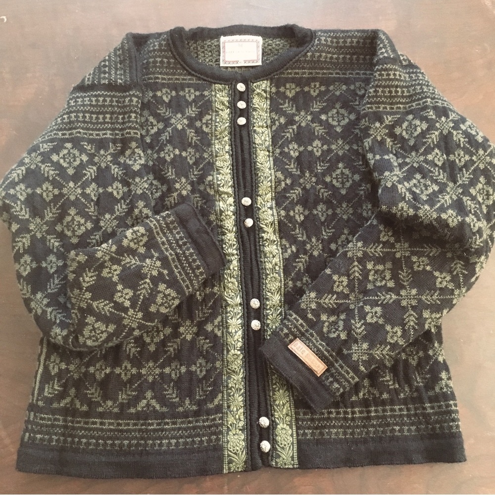 Dale of Norway New Wool Button up Cardigan Sweater Green Black Beautiful Detail